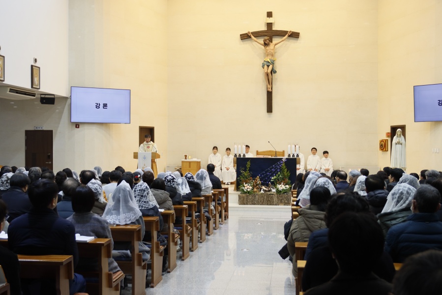 2025_12_24 성탄 성야미사 (17).JPG
