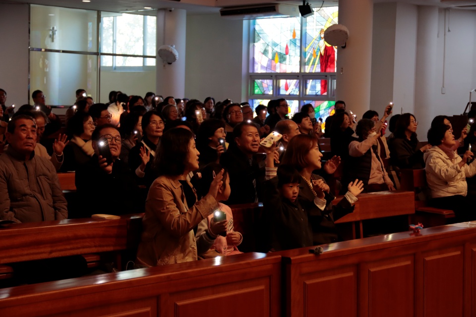 2025_11_17 연총 1부 오후의정원 (20).JPG