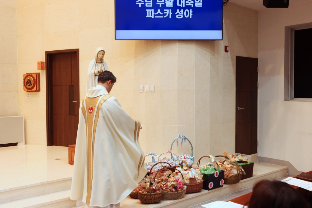 2025_04_19 주님 부활 대축일 파스카성야 (60).JPG