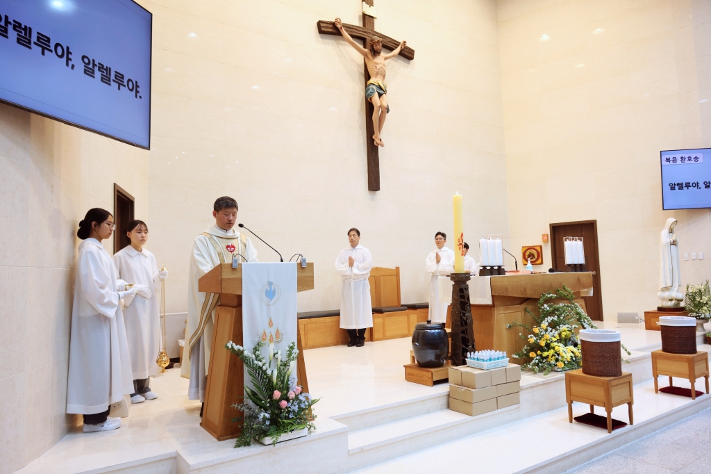 2025_04_19 주님 부활 대축일 파스카성야 (32).JPG