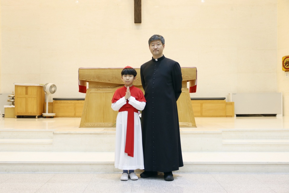 (용량수정) 2025_10_18 첫영성체 기념사진 (5).JPG