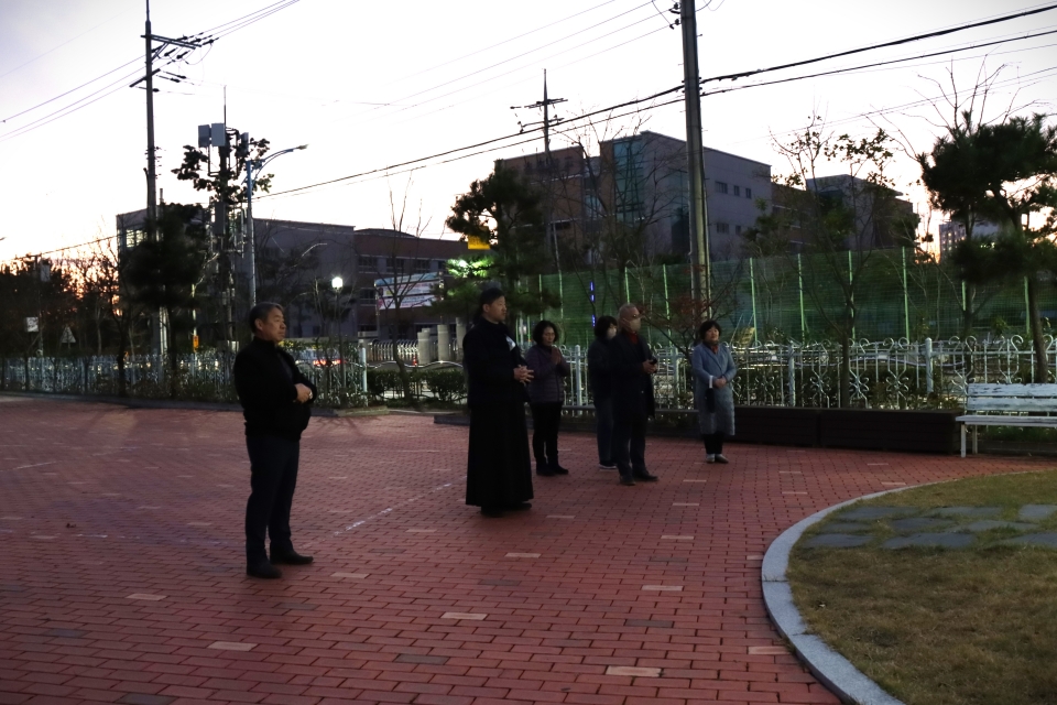 batch_2024_12_01 성탄트리 점등식(2).JPG