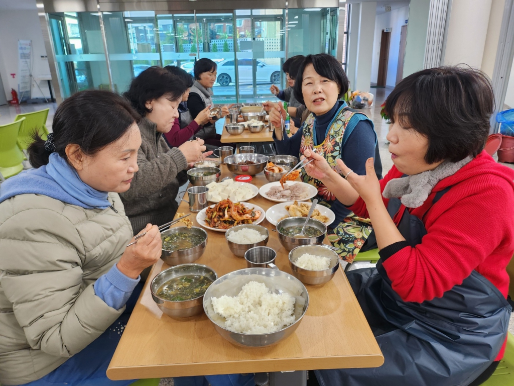 KakaoTalk_20241214_125144800_09.jpg