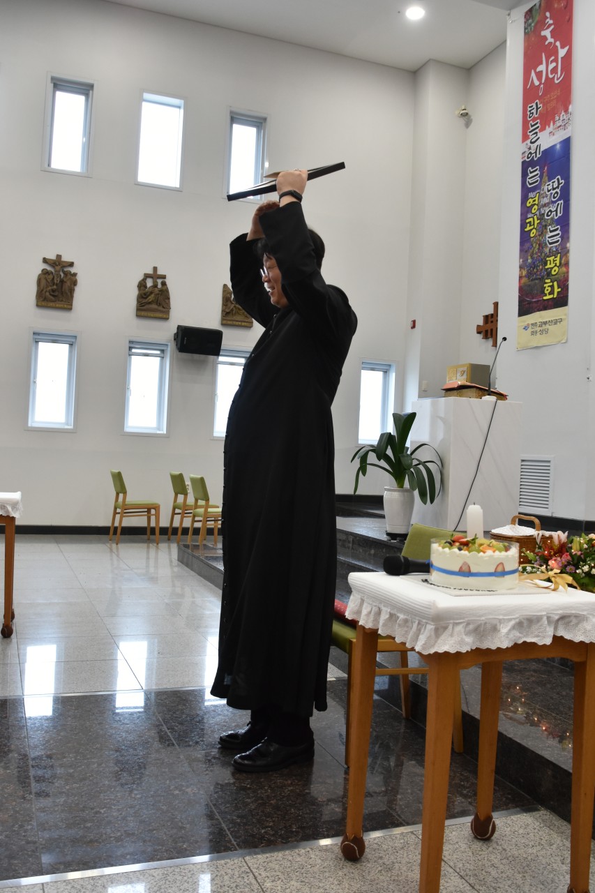 BandPhoto_2025_01_06_09_55_04.jpg