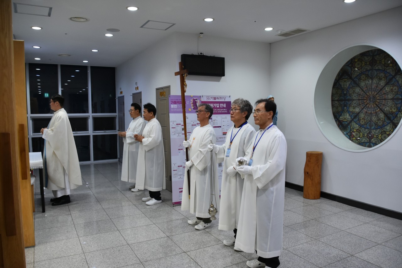 BandPhoto_2025_04_25_10_37_51.jpg