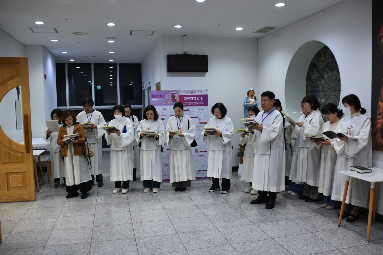 BandPhoto_2025_04_25_10_38_43.jpg