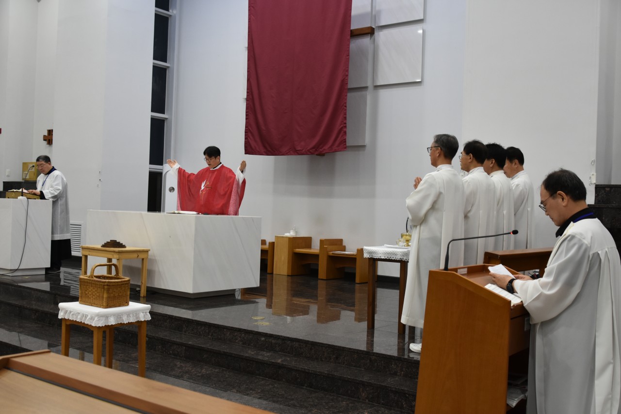BandPhoto_2025_04_25_10_39_50.jpg