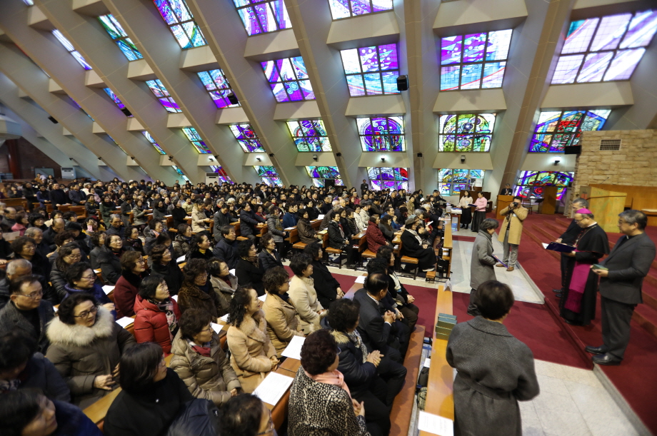 [크기변환]20190210본당순례완주자인증서수여식090.JPG