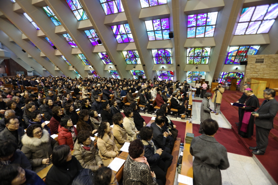 [크기변환]20190210본당순례완주자인증서수여식091.JPG