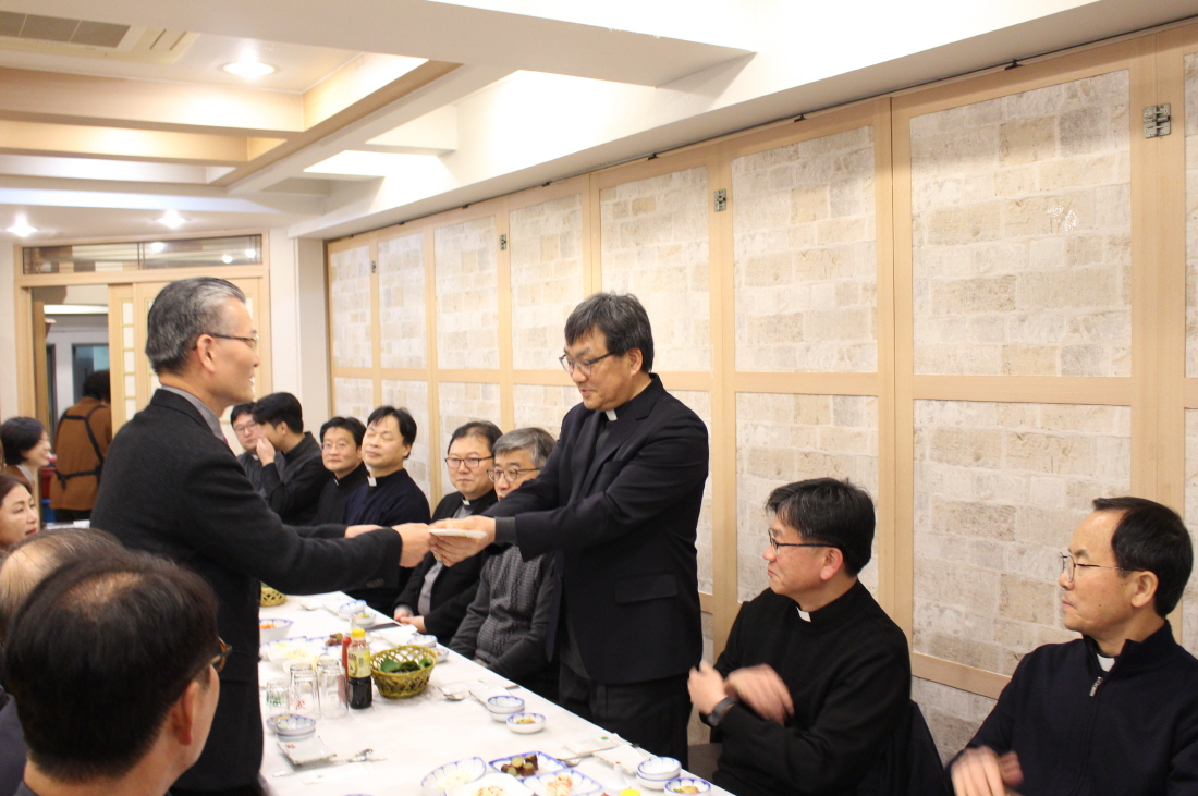 [크기변환]신학대학교수신부님과의 만남 (7).JPG