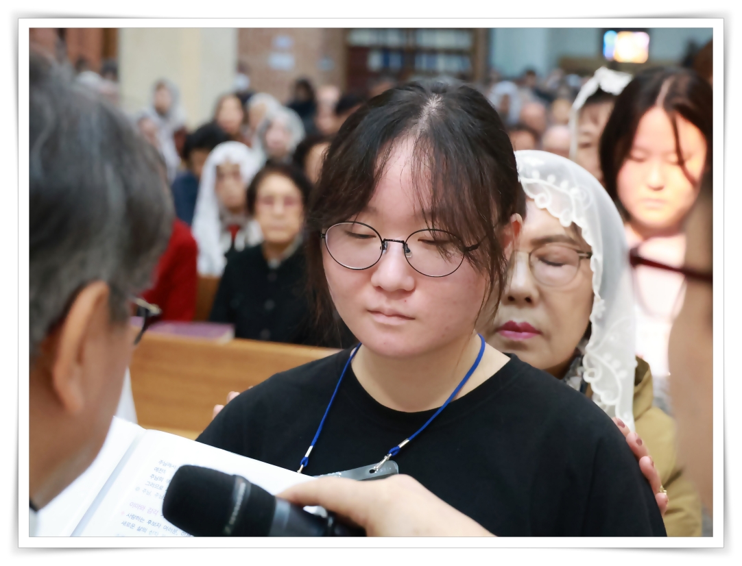 251102_받아들이는예식 (2).jpg