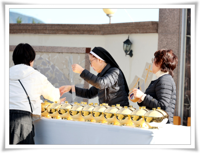 251102_합동위령미사 (8).jpg