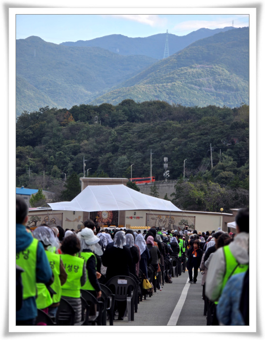 251102_합동위령미사 (30).jpg