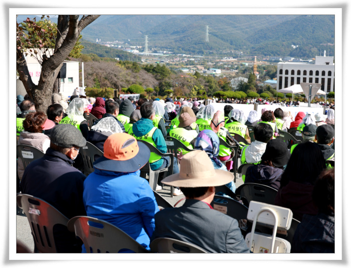 251102_합동위령미사 (24).jpg