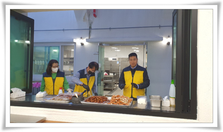241123_주일학교은총시장210.jpg