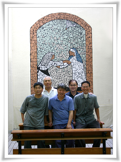 20050717 성전 벽화 유리창 그림 제작 (3).jpg