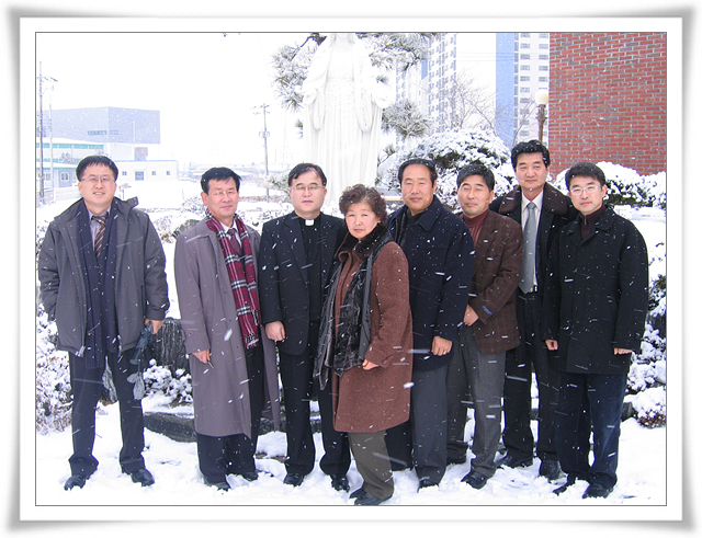 20050116 정영한 신부님 환영식.jpg