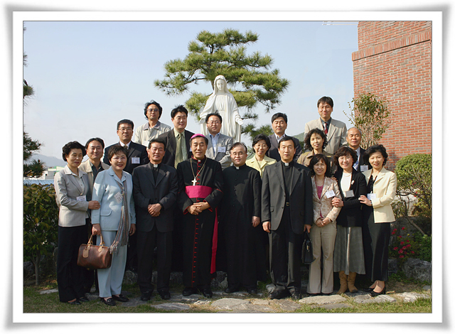 20060428 주교님 사목방문.jpg