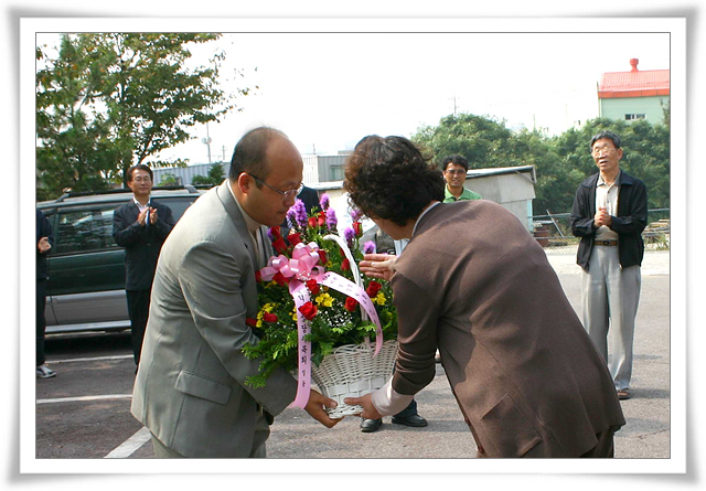 20061112 이상일 다두 신부님 부임.jpg