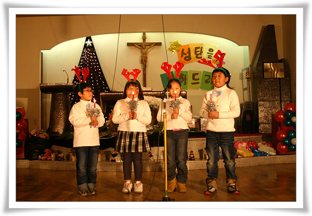 20091226 성탄청소년축제 (6).jpg