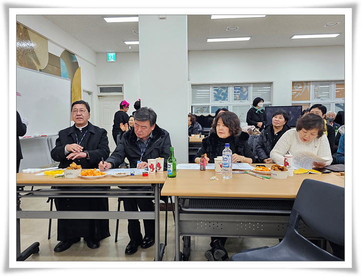 심사위원.jpg