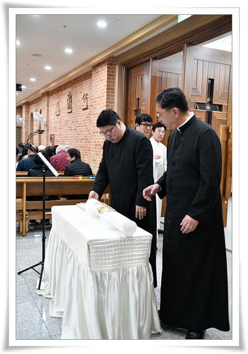 2024030_파스카성야03.jpg