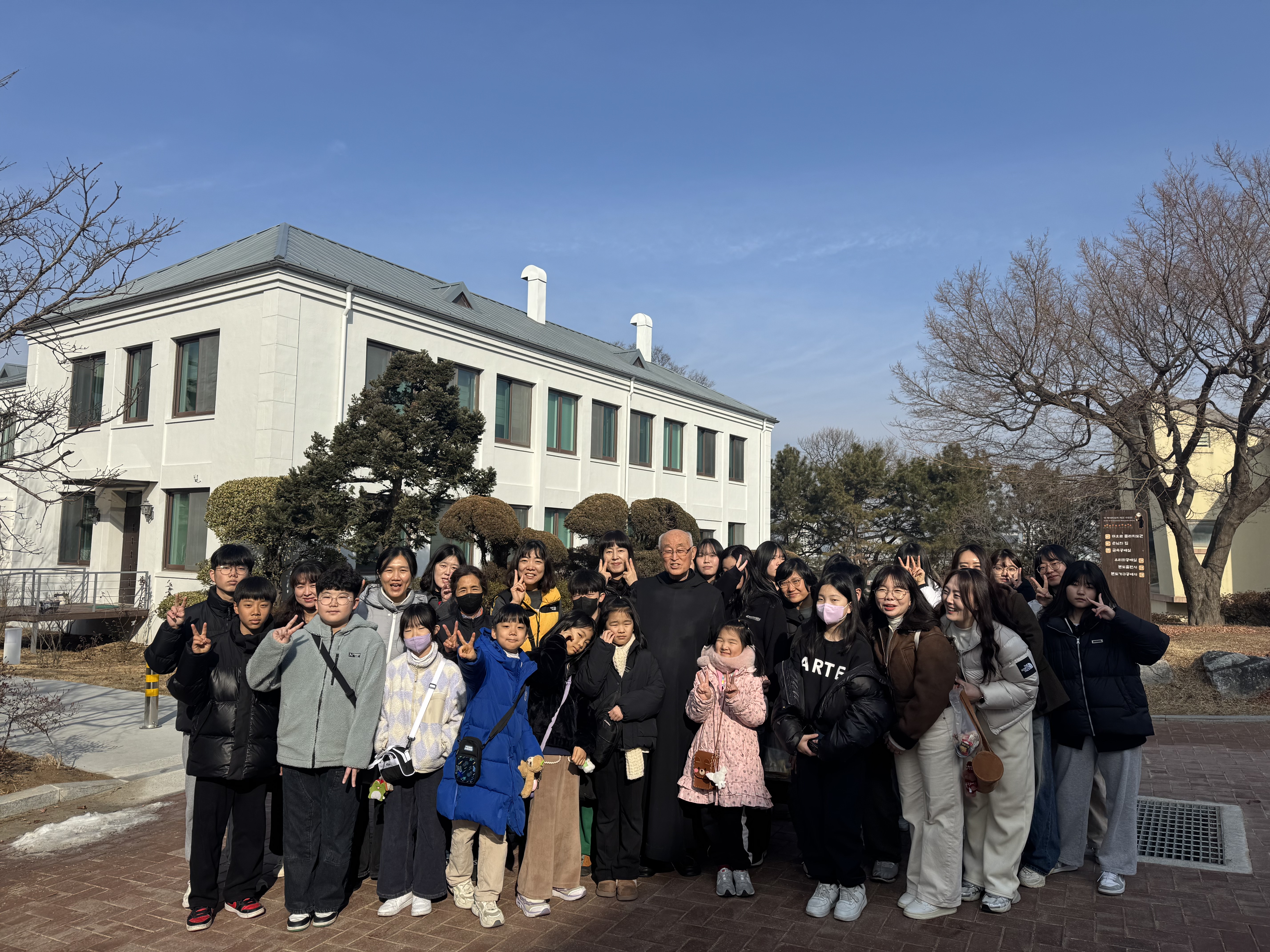 KakaoTalk_20250225_163400471_03.jpg