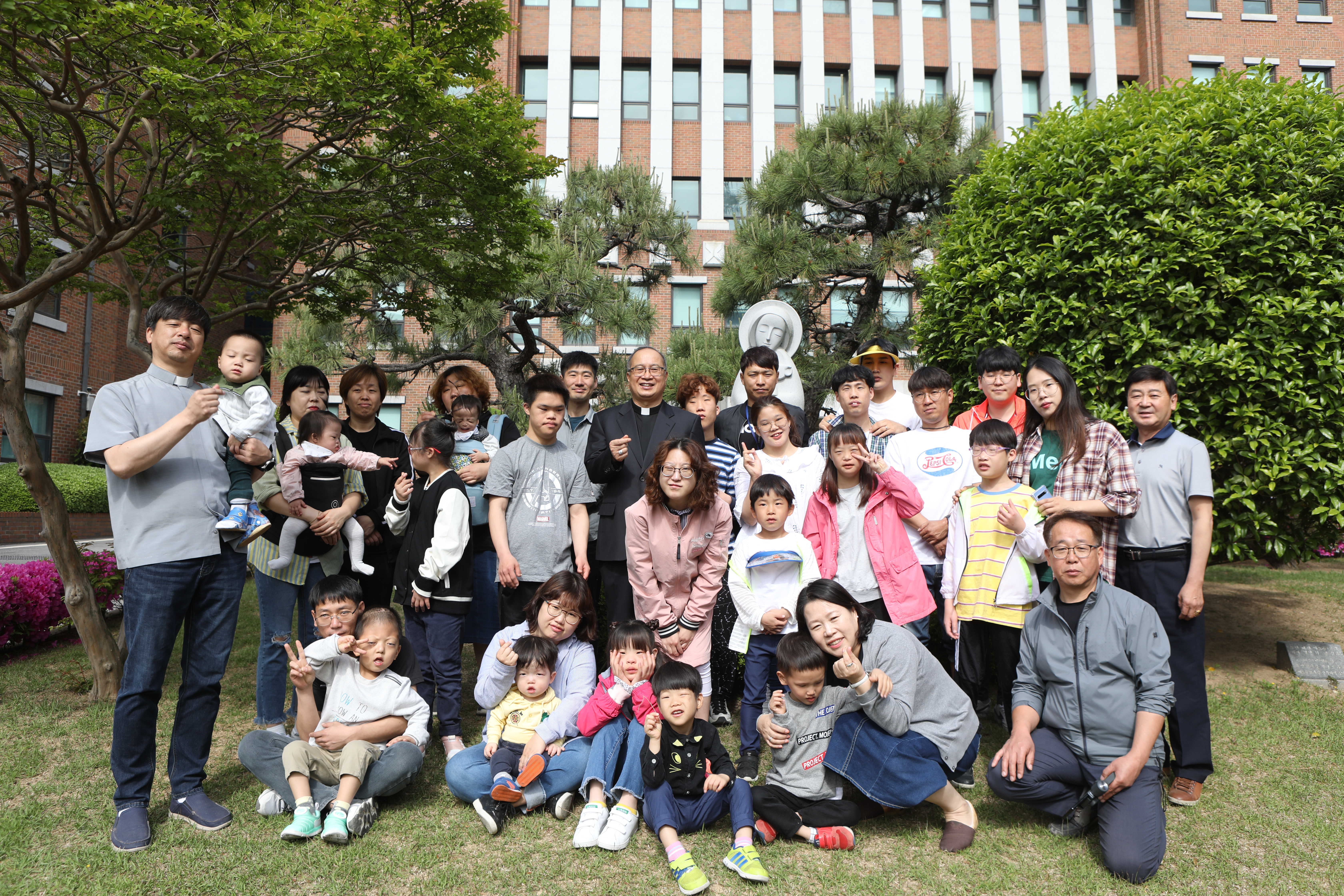 20190509오순절평화의마을여주시설아이들방문080.JPG