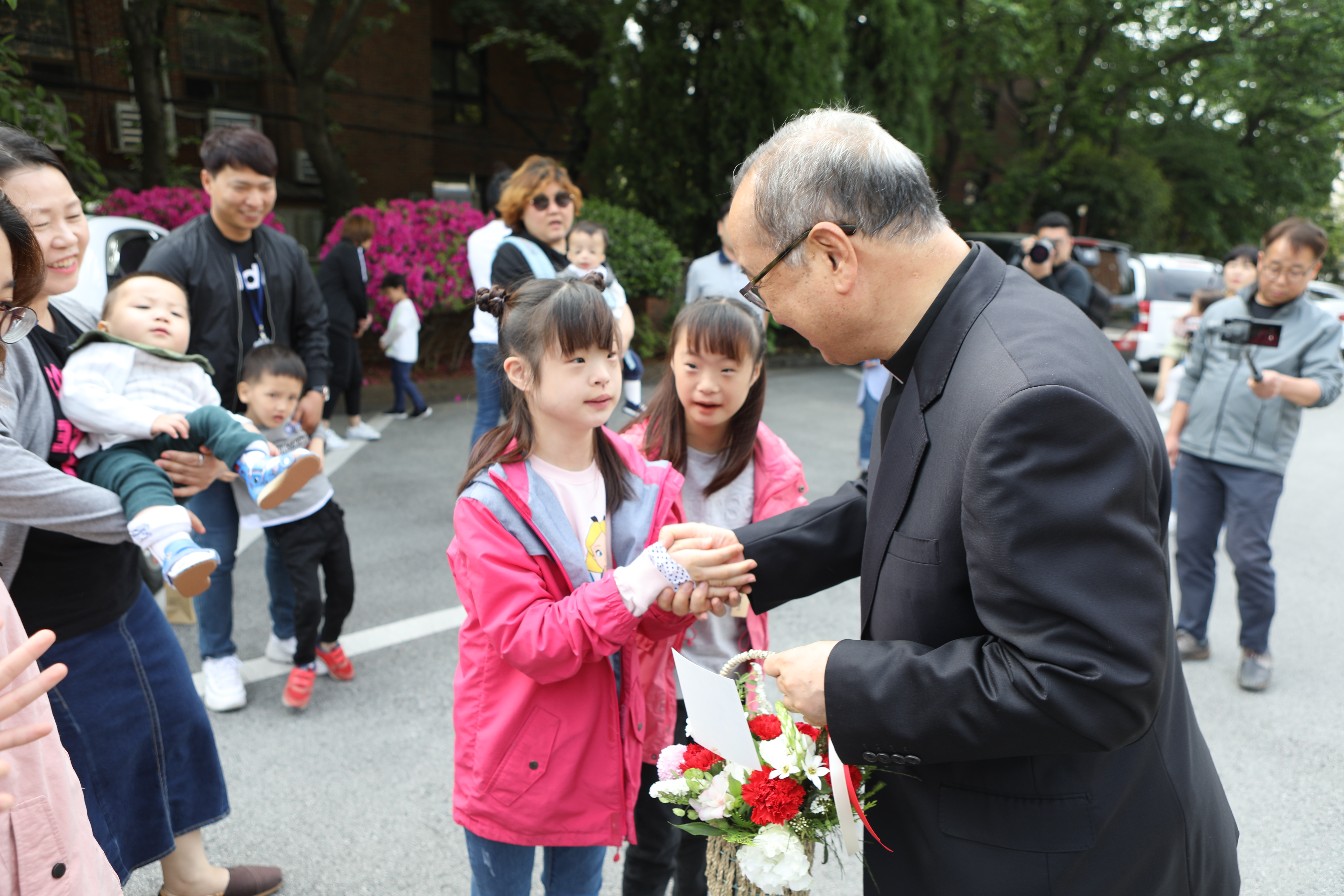 20190509오순절평화의마을여주시설아이들방문016.JPG