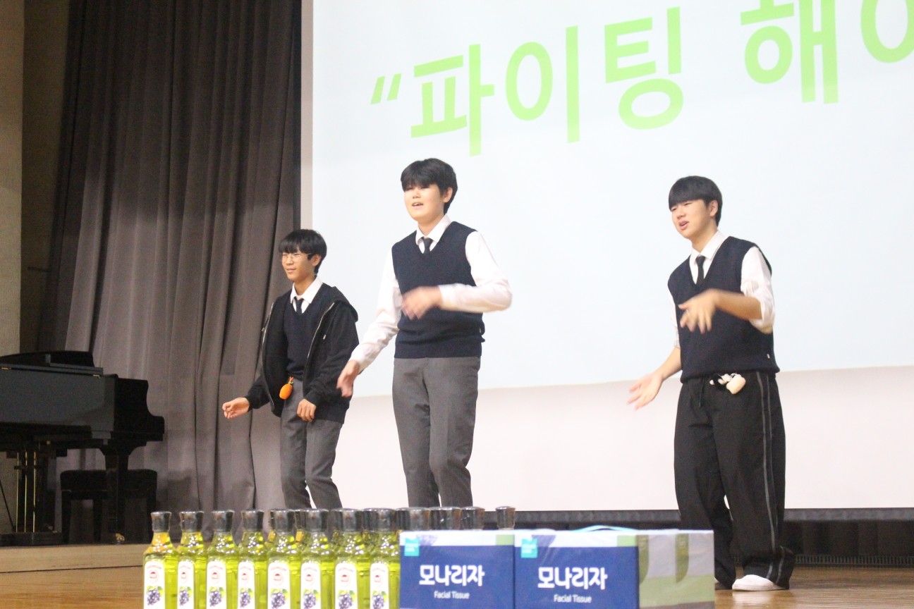 IMG_5530_copy_1296x864.jpg