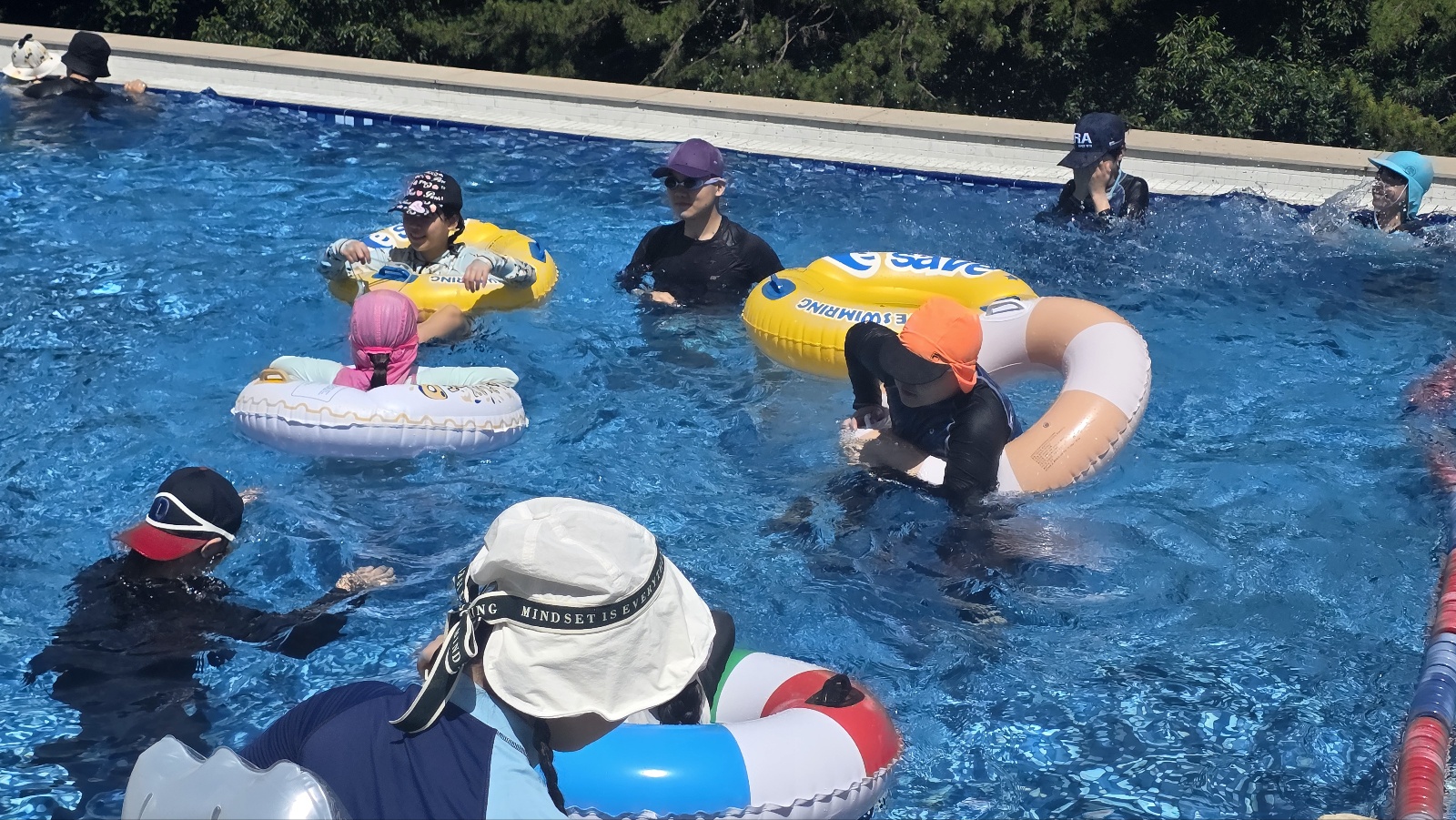 2025년7월26일-초등부물놀이단체1.jpg