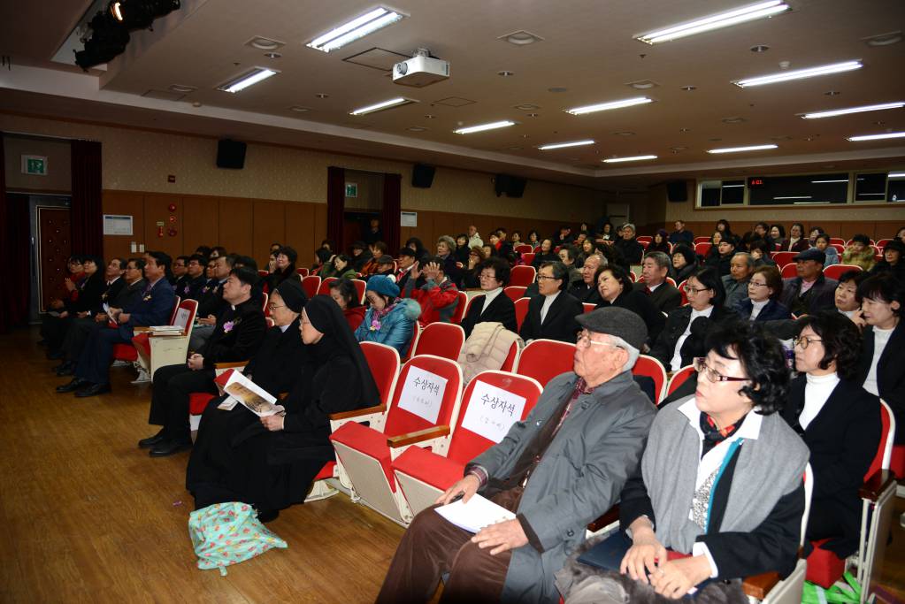 20181213가톨릭문학상시상식002.jpg