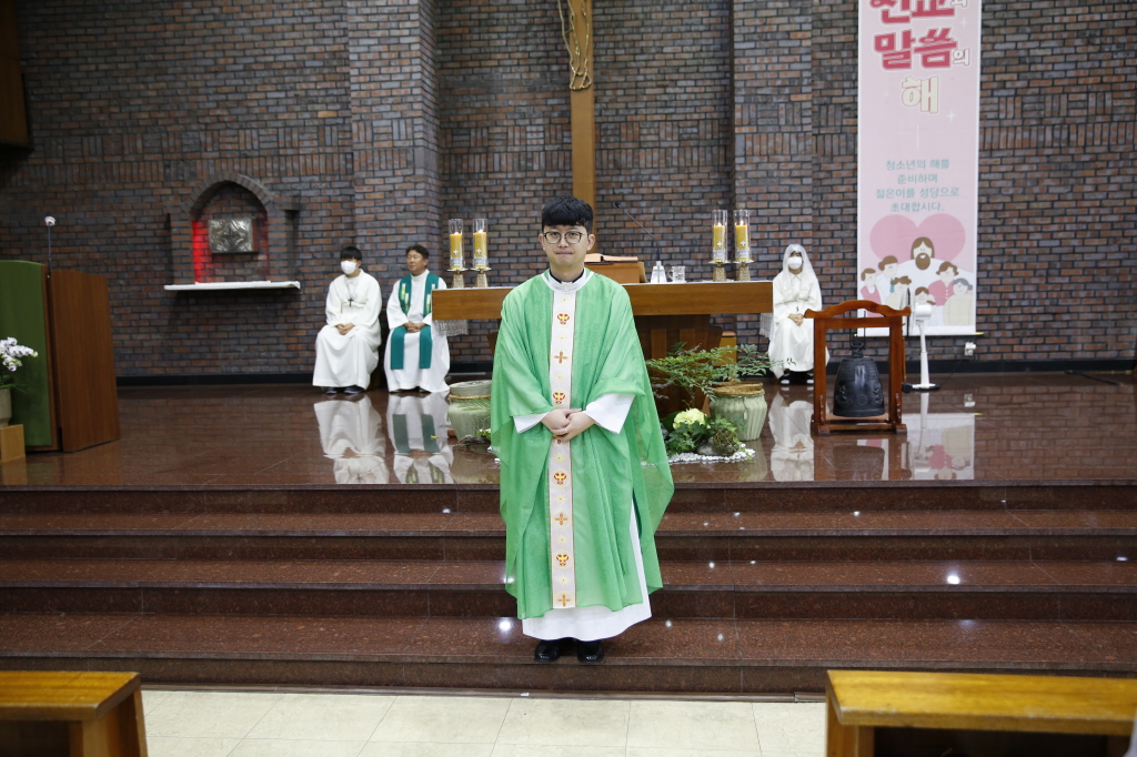 [크기변환]2023-07-09 김무 헨리코 신부님 축일 (01).JPG