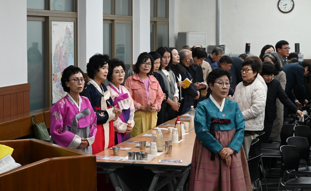 2024년11월19일-하늘에올림을받으신모후2000차12단가.JPG
