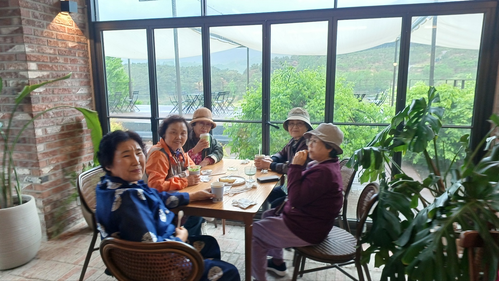 KakaoTalk_20250502_162842635_03.jpg