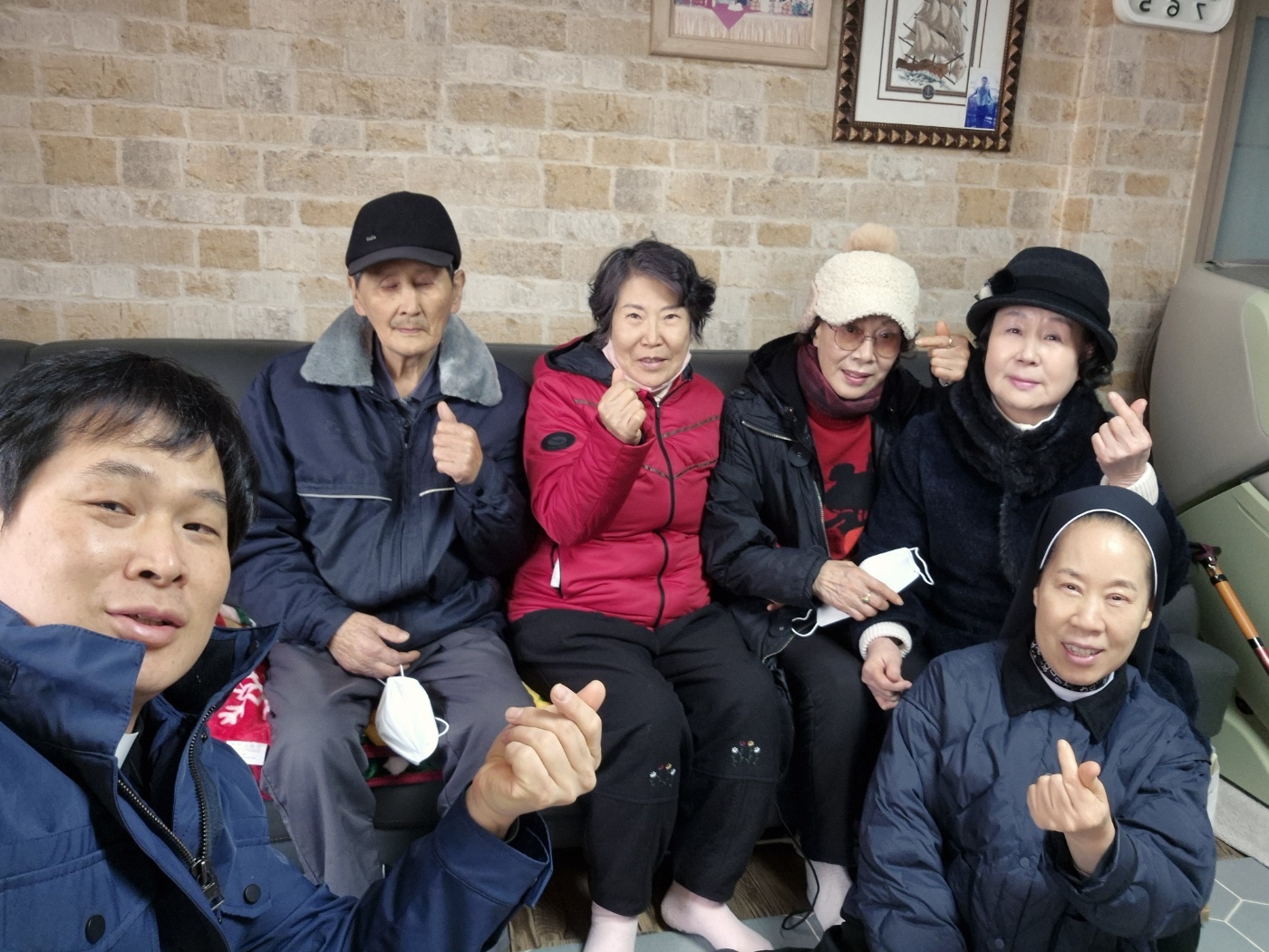 최귀엽, 선홍규 단체사진.jpg