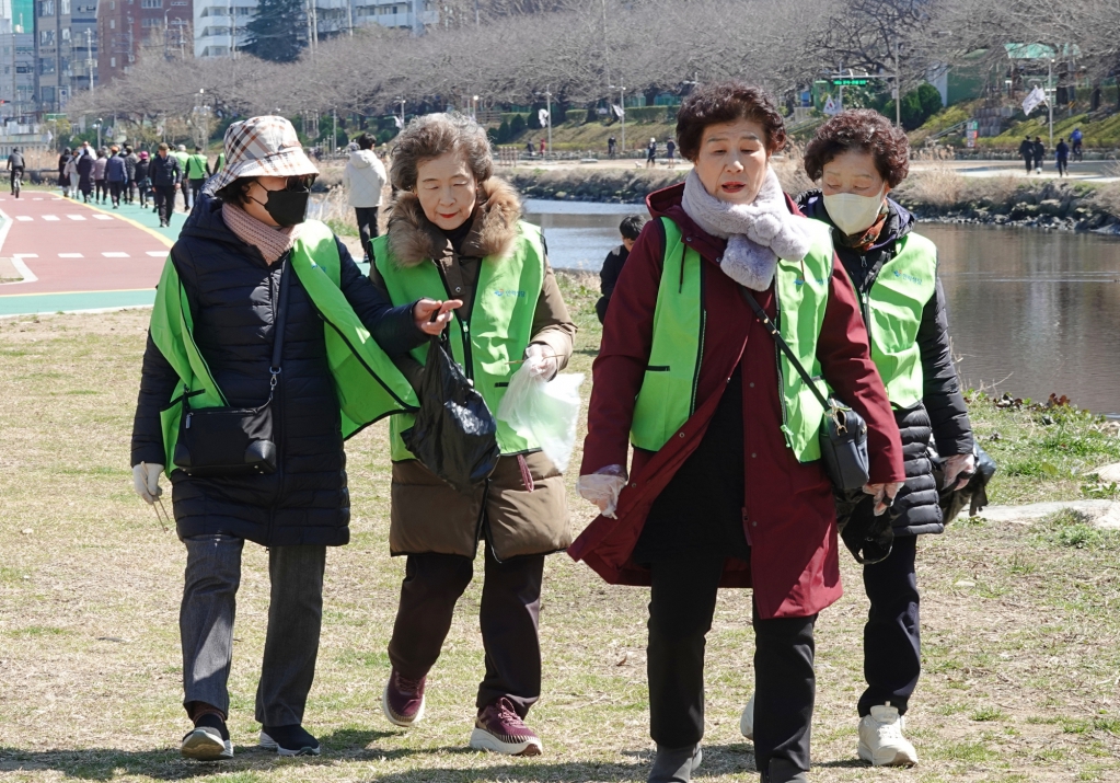 DSC08428-1.JPG