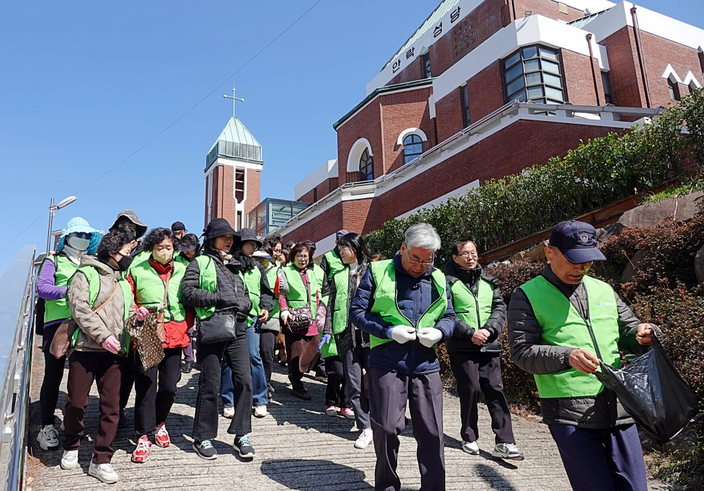 DSC08374-1.JPG