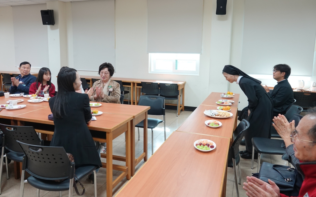 DSC06044-1.JPG