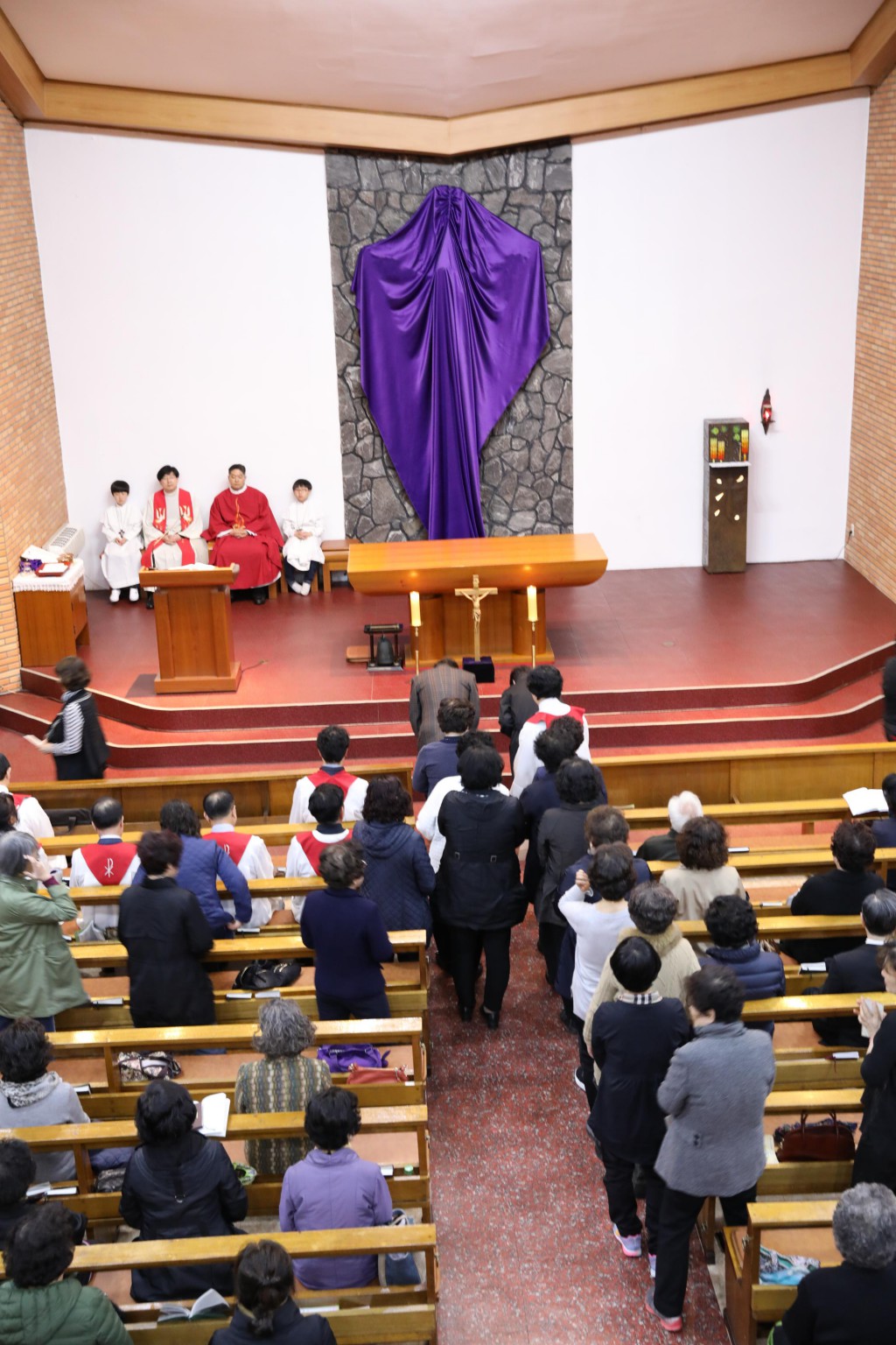 2017-04-14  20-10-50주님수난성금요일_거제동_030.JPG