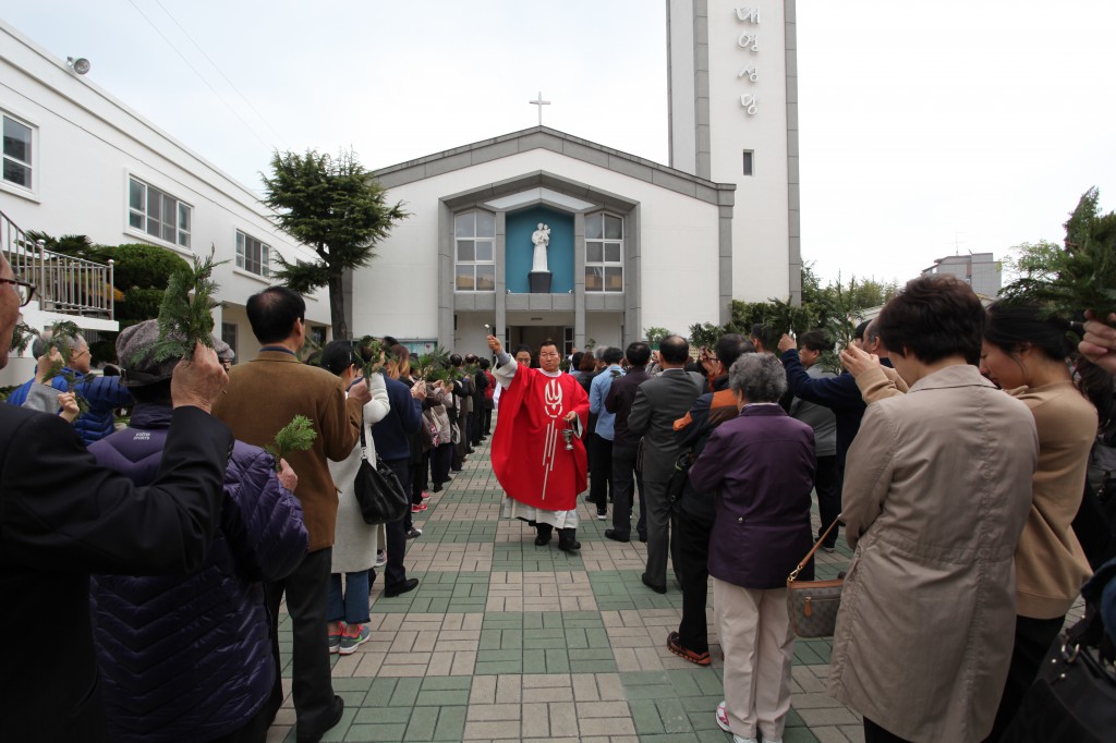 2017-04-09  11-04-39주님수난성지주일_대연_004.JPG