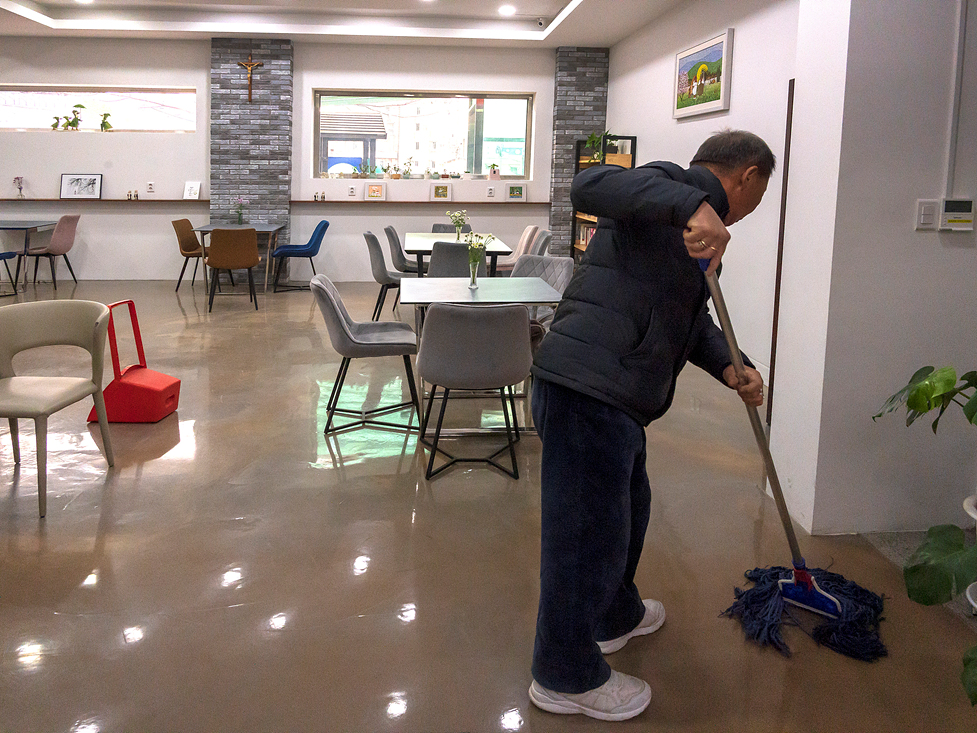 work-0006-1100.jpg
