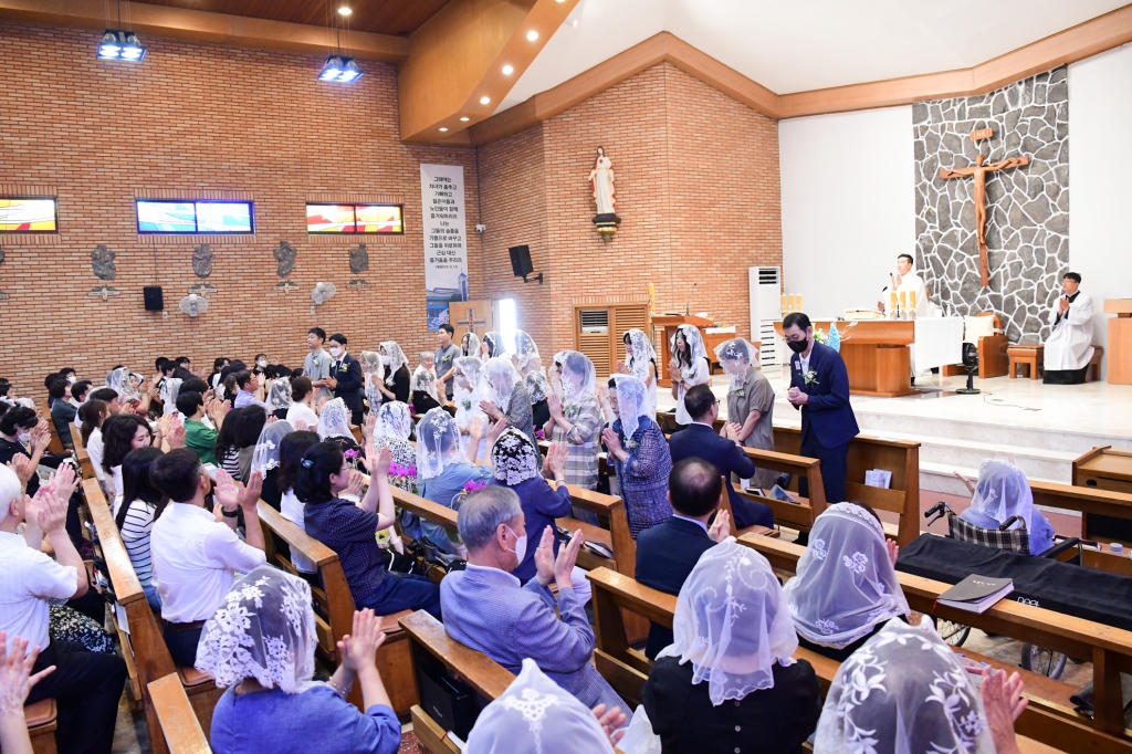 2024년 세례식(성모 승천 대축일) (24).jpg