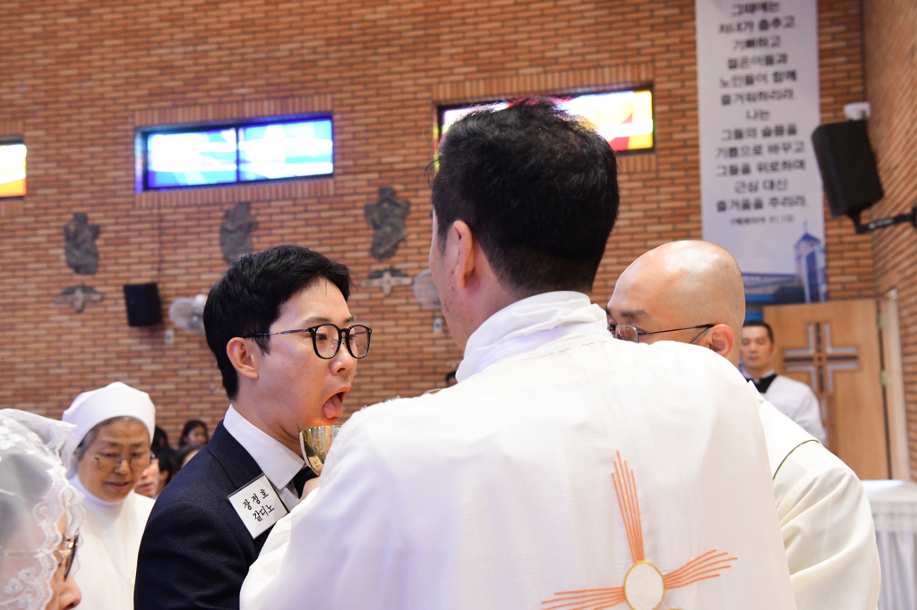 2024년 세례식(성모 승천 대축일) (20).jpg