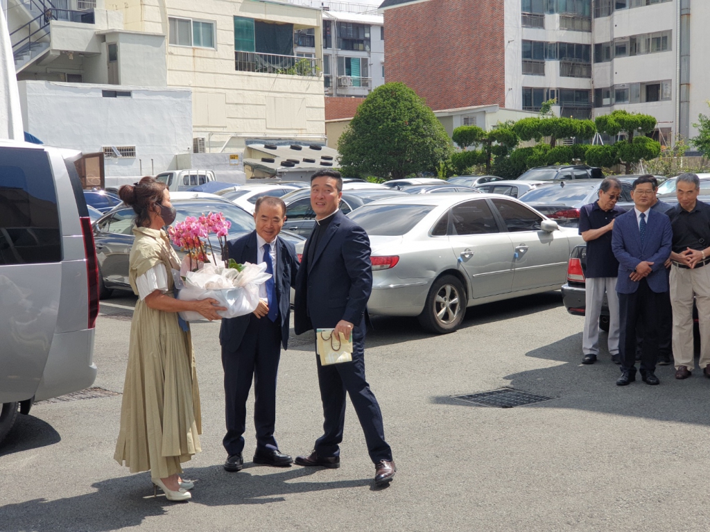 김종남 스테파노 신부님 환송식(2024. 8. 16) (15).jpg