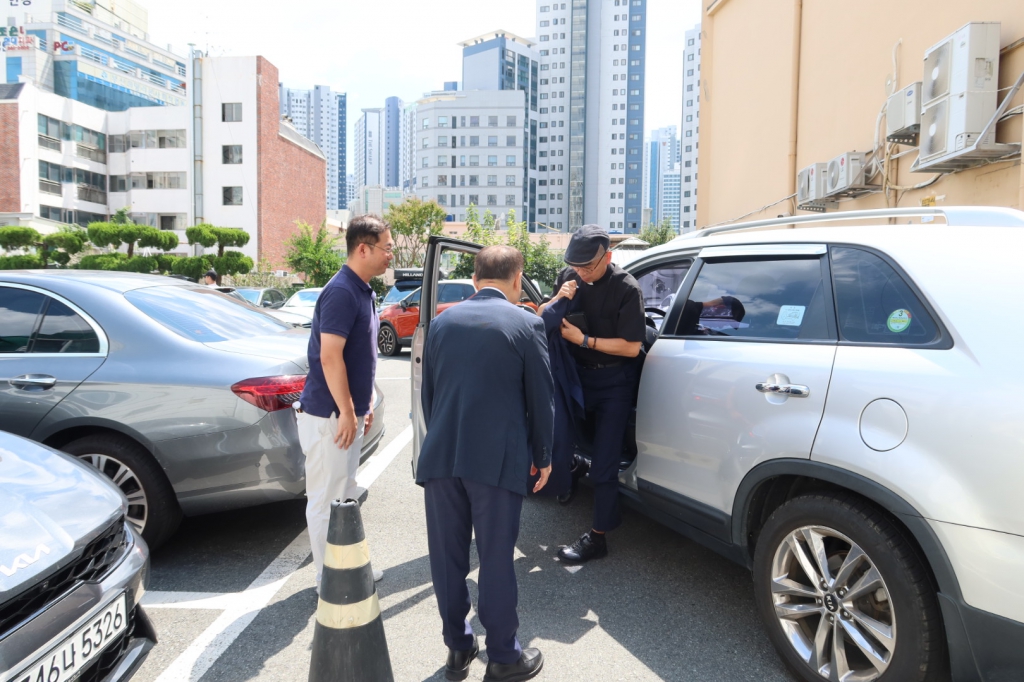 김정욱 바오로 주임 신부님 환영식(2024. 8. 16) (1).jpg