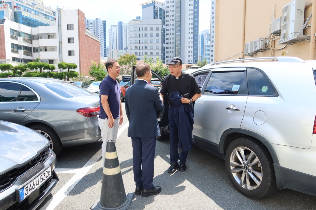 김정욱 바오로 주임 신부님 환영식(2024. 8. 16) (2).jpg