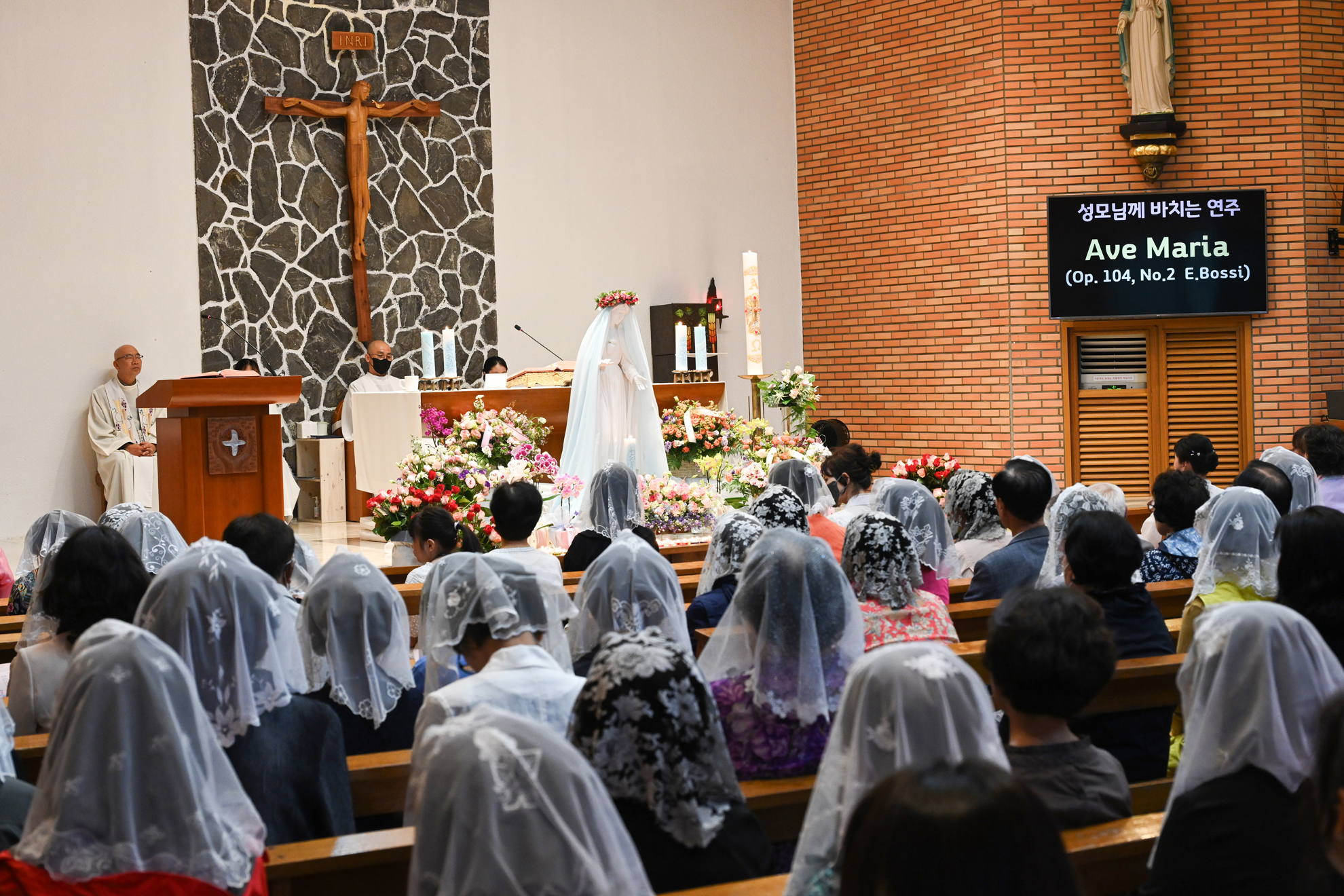 2025년 성모님의 밤 (174).jpg
