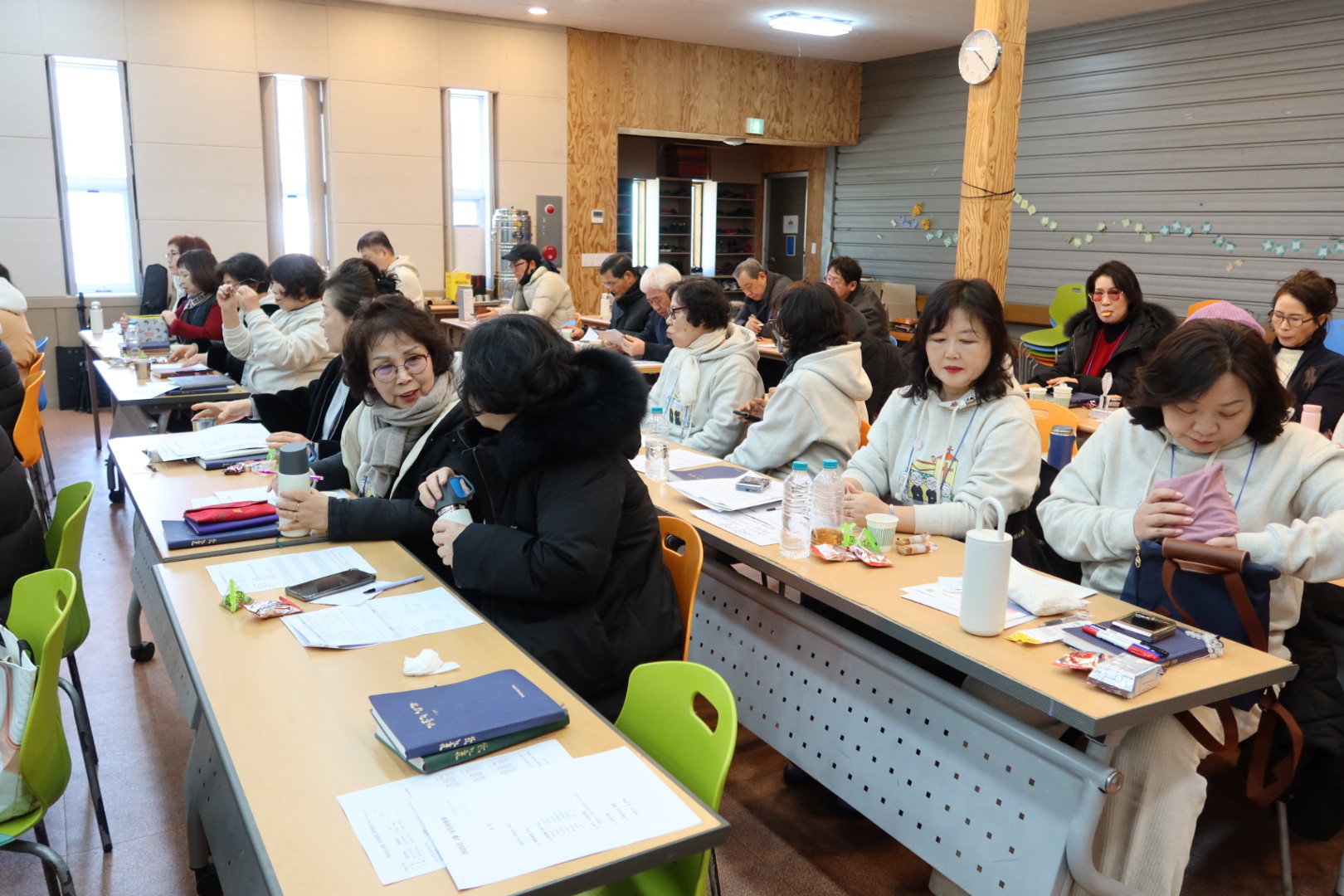 2025년 상임위원및 제단체장 피정 (9).jpg