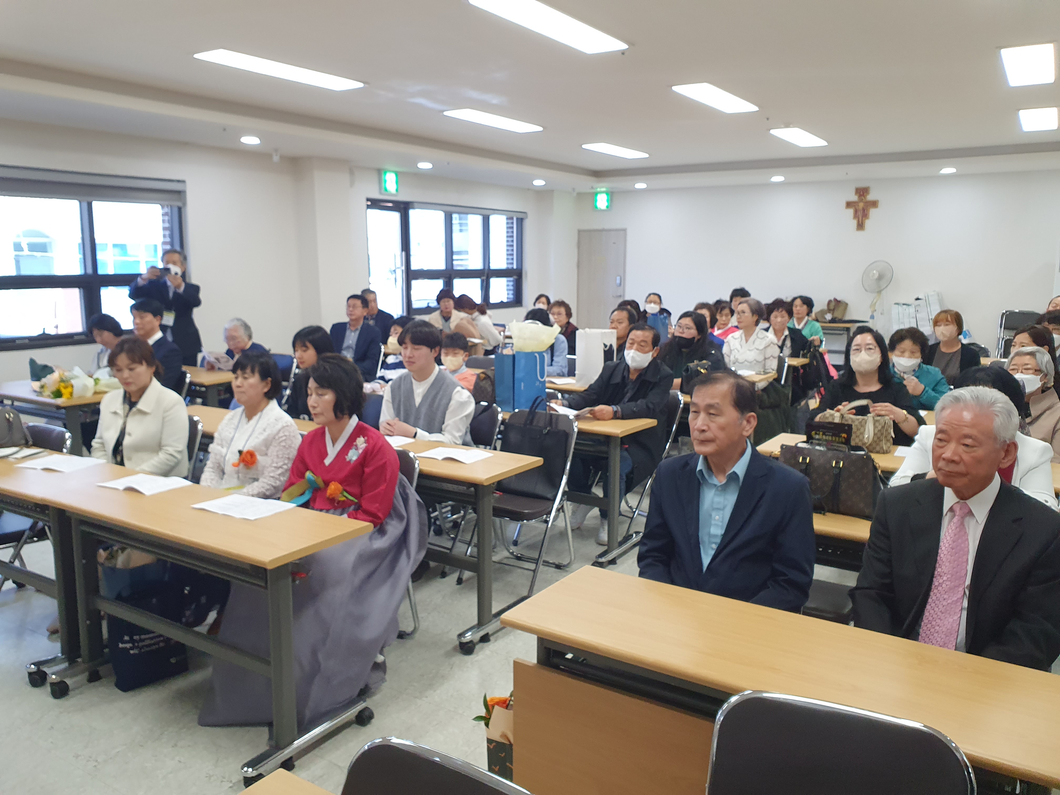 KakaoTalk_20230412_195743576_06.jpg